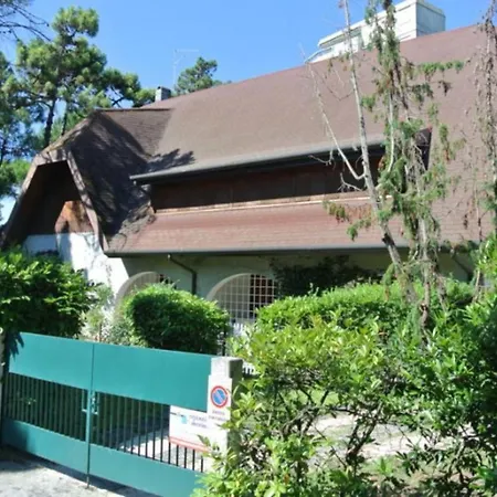 Cozy Flat Minutes From The Sea And Lignano Center Διαμέρισμα Λινιάνο Σαμπιαντόρο