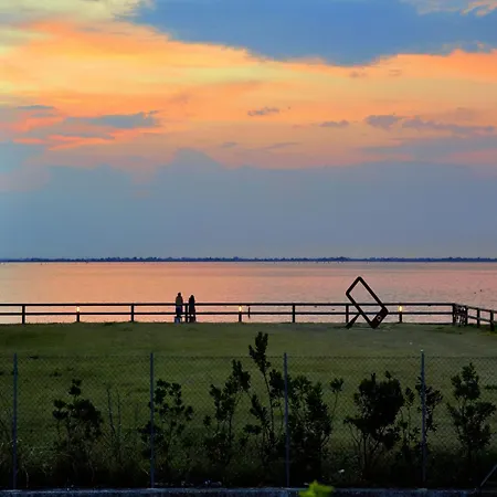 شقة Cozy Flat Minutes From The Sea And Lignano Center لينانو سابيادورو